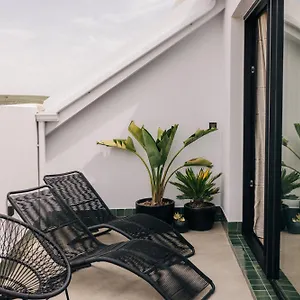 Aparthotel Dona Lola Boutique